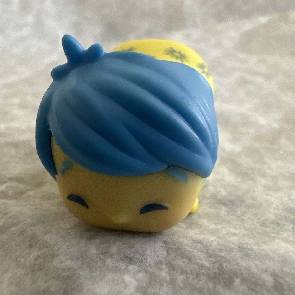 Tsum tsum Medium Disney Joy Comlectible Toy (S)